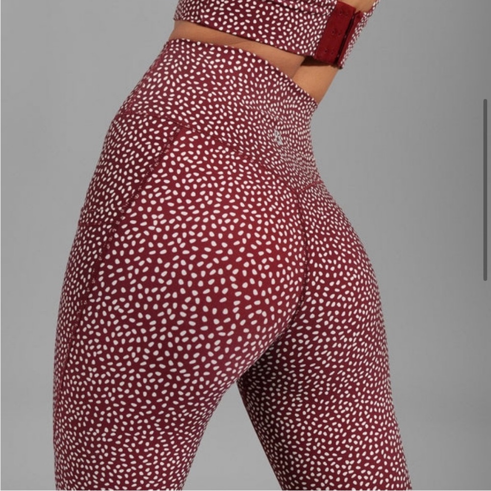 Buff Bunny Collection Rosa Pocket Leggings Vineyard Bossy Small